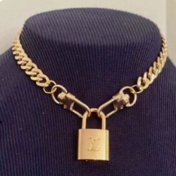 Mint Condition Gold Lock and Key #312 - Picture 1 of 5